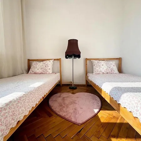 Prime 27 - 2br With Free Parking Warna