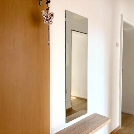 Prime 27 - 2br With Free Parking Варна