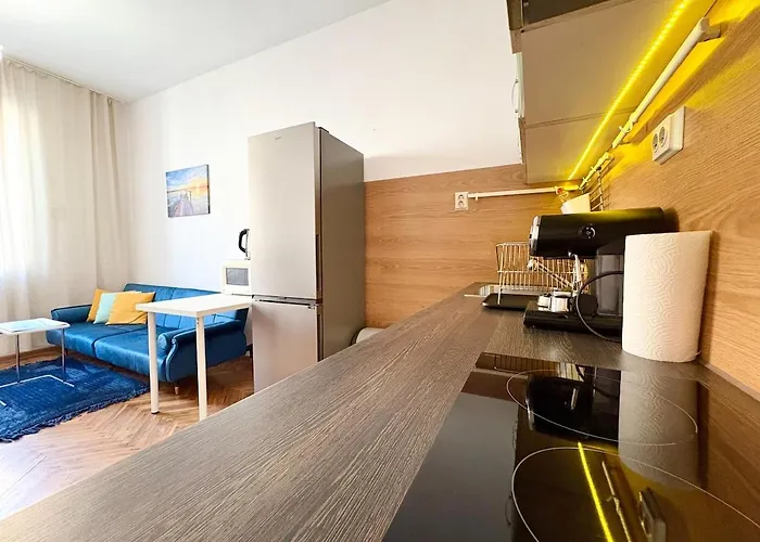 Prime 27 - 2br With Free Parking Warna
